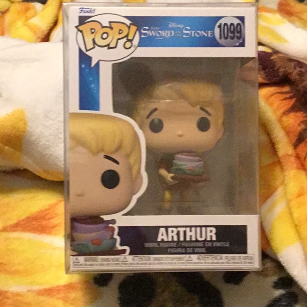Funko Pop Disney The Sword in the Stone - Arthur #1099 Vinyl Figure w/Protector